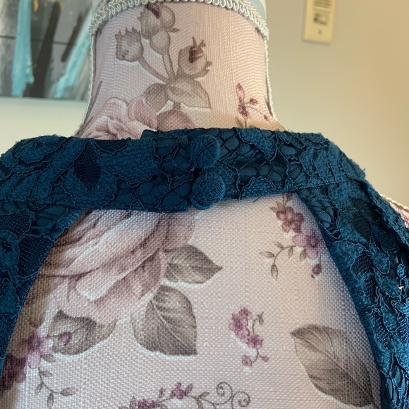 Eliza J lace halter dress - Picture 3 of 8